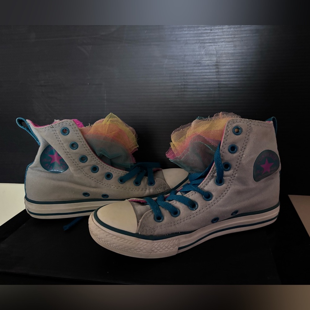 Chuck Taylor converse kids size 2